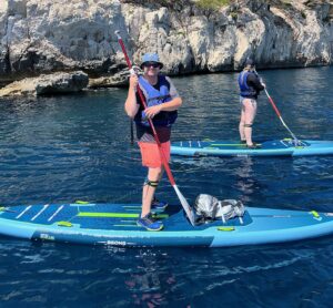 alt="sup-double-chambre-12'6-paddle-cassis-calanques-calanco-kayak-paddle-cassis"