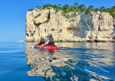 kayak-tour-guide-calanques-cassis-marseille-arche-de-castelvieil