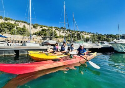 randonee-en-kayak-avec-guide-dans-les-calanques-au-depart-de-cassis-port-miou