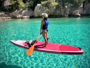 alt="sup-gonflable-croisière-12'6-paddle-cassis-calanques-parc-national-calanco-kayak-paddle-cassis"